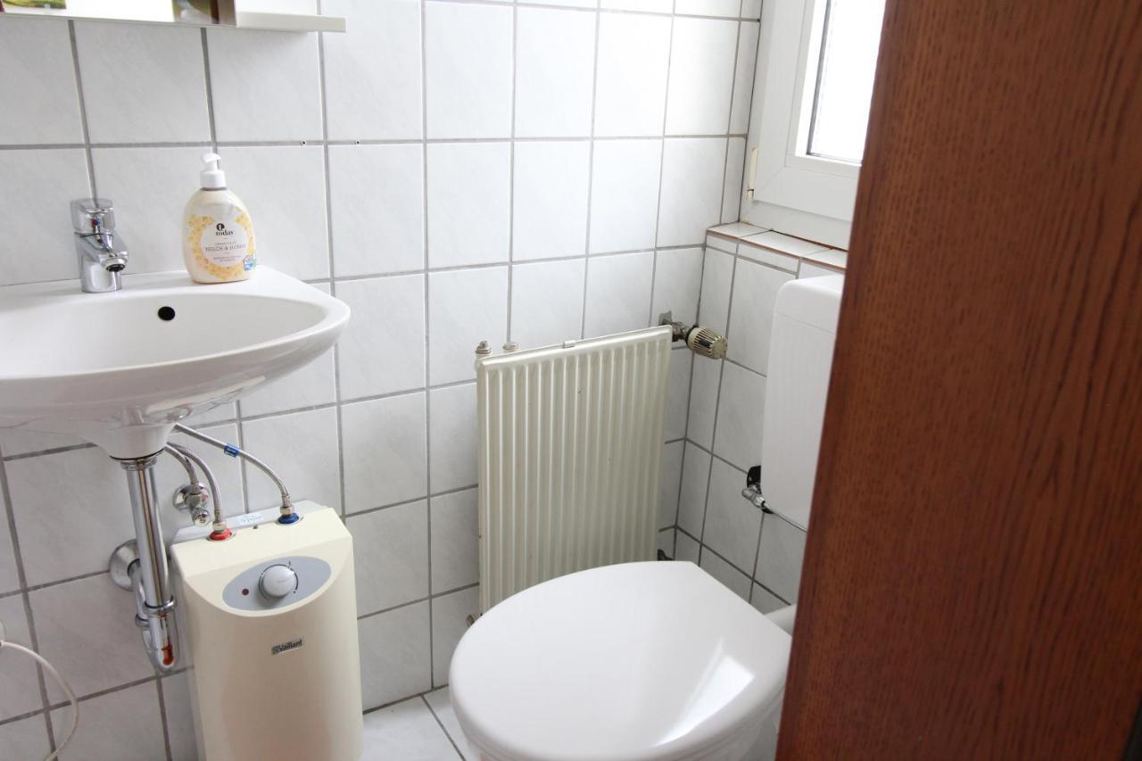 Privatzimmer Haus Gruenewald Solingen Exterior foto