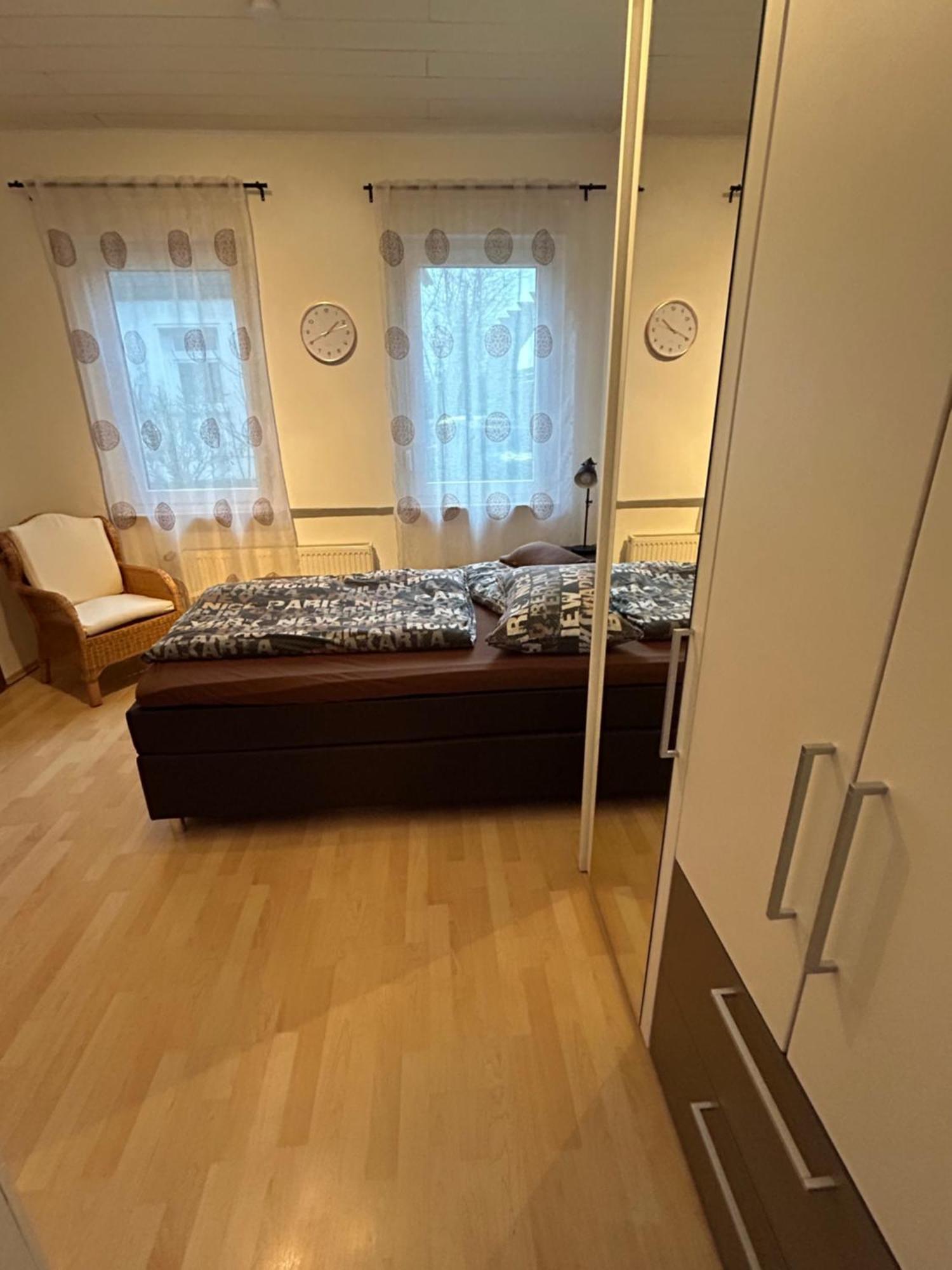 Privatzimmer Haus Gruenewald Solingen Exterior foto